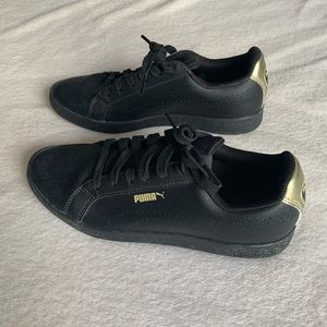 Women’s Puma Shoes Size 8